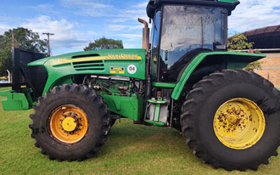 Trator 7715 John Deere